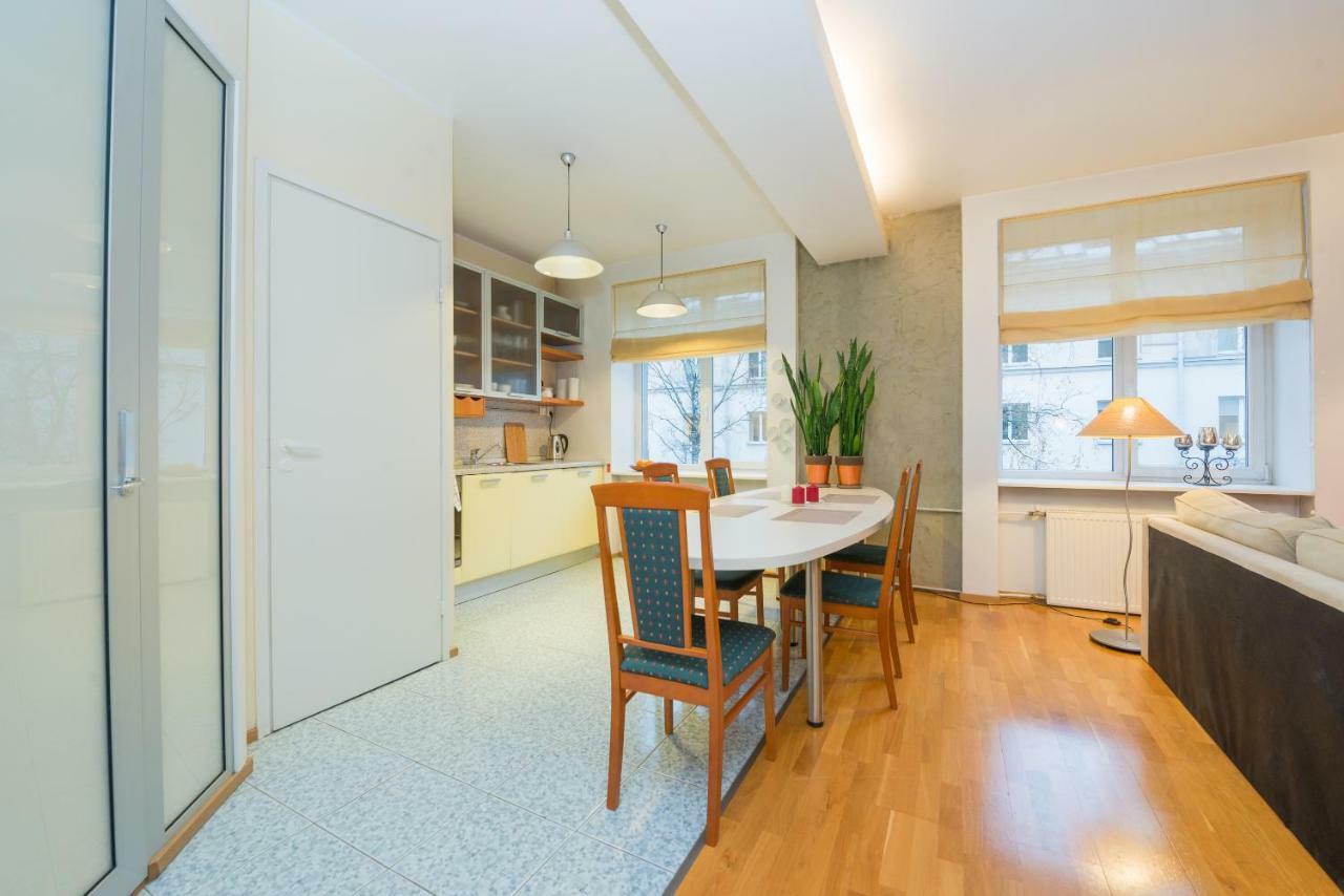 טאלין Large Studio Downtown מראה חיצוני תמונה